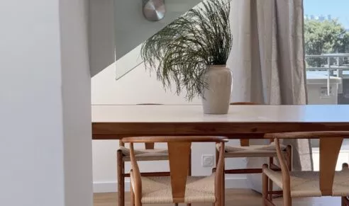Salle à manger dans l'appartement T5 de la résidence Automne, située avenue Jules Ferry, à Rennes