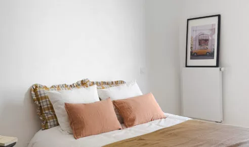 Chambre spacieuse dans l'appartement T5 de la résidence Automne, située avenue Jules Ferry, à Rennes
