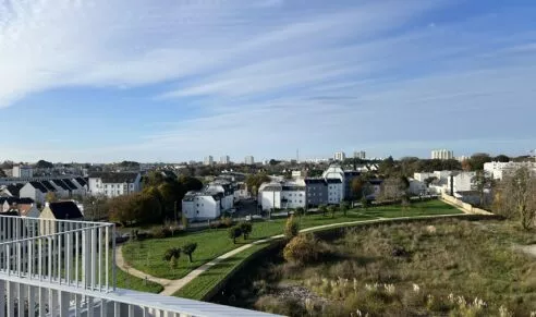 Vue du rooftop de la résidence Avant-Scène, quartier Bodélio à Lorient. Vue sur la parc Bodélio.