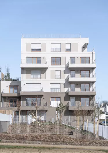 Résidence Avant-Scène à Lorient, vue de la façade ouest de la copropriété.