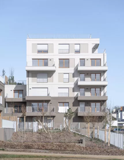 Résidence Avant-Scène à Lorient, vue de la façade ouest de la copropriété.