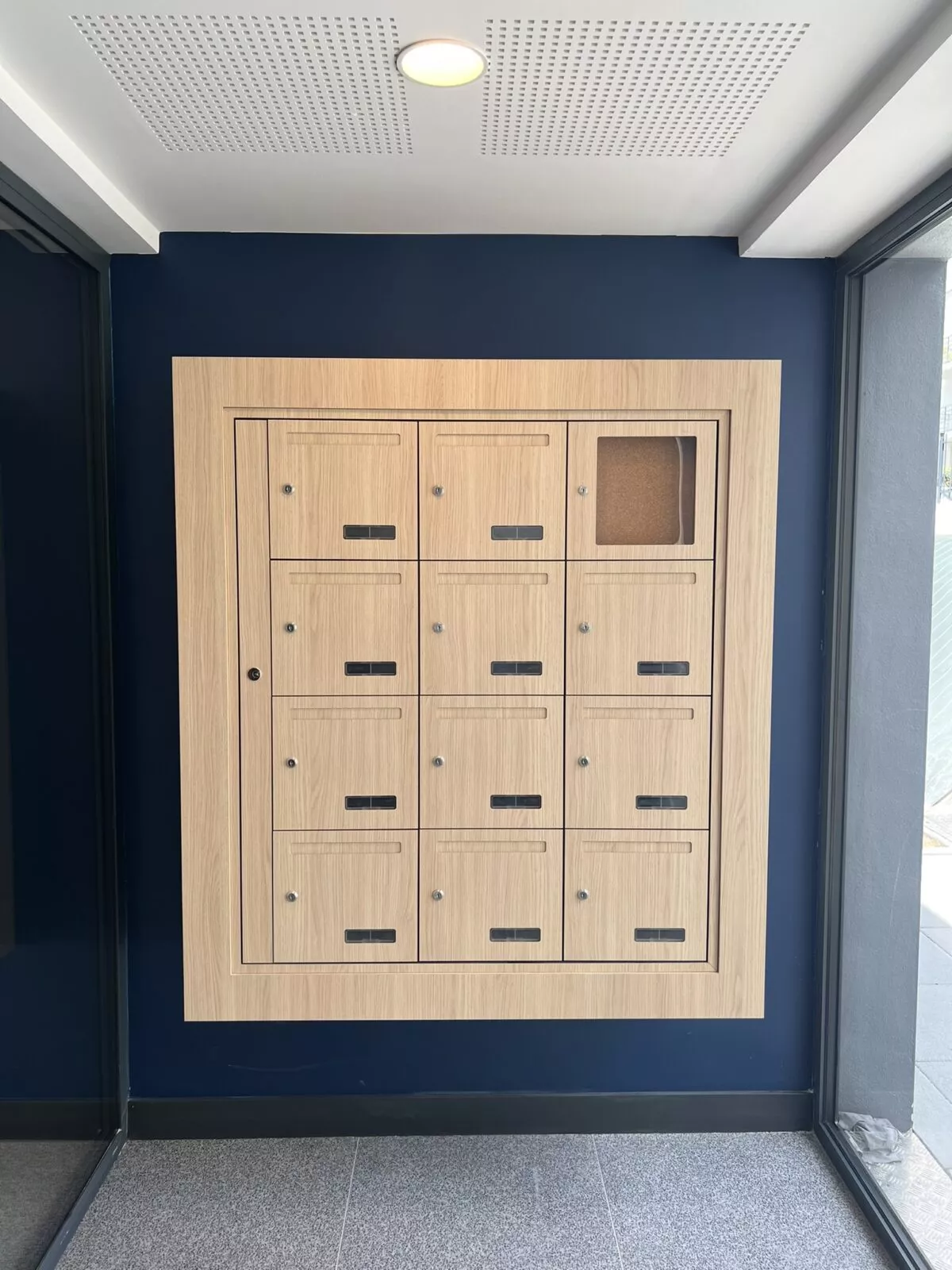 Intérieur des parties communes de la résidence Villa Marine à Larmor-Plage, programme immobilier réalisé par Pierre Promotion.