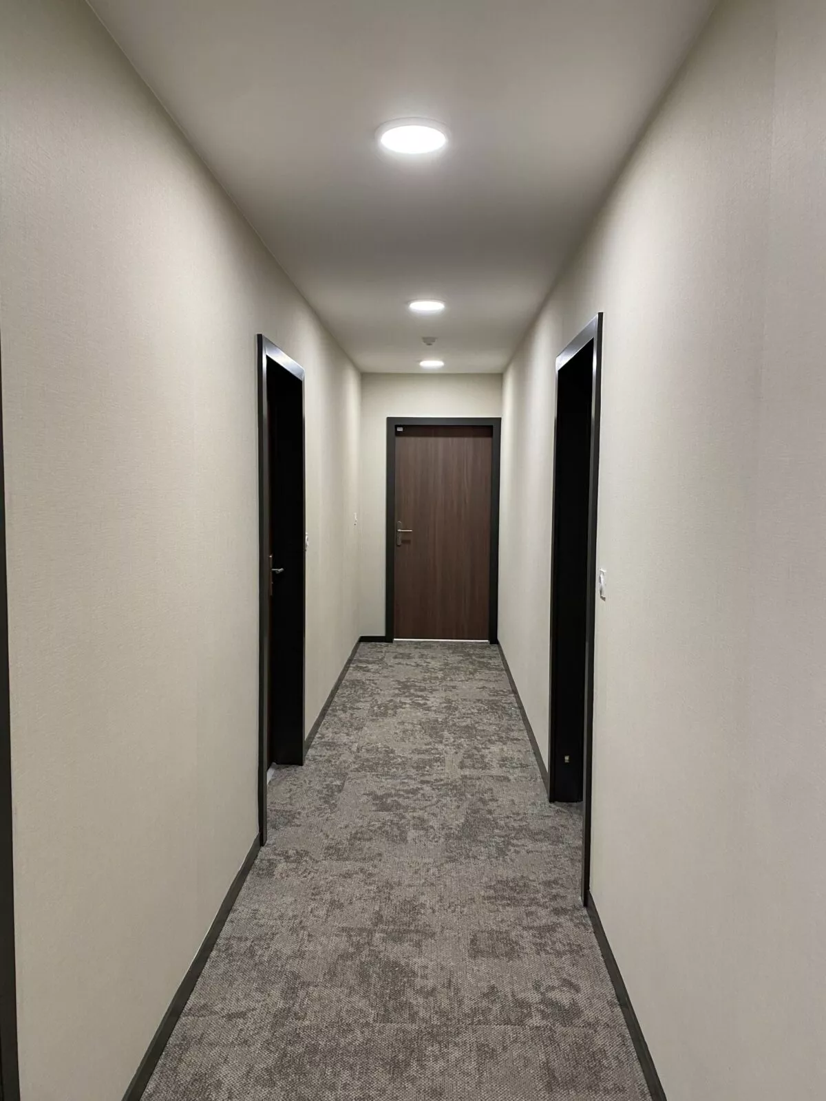 Intérieur des parties communes de la résidence Terra, située à Liffré, près de Rennes. Des logements neufs réalisés par Pierre Promotion.