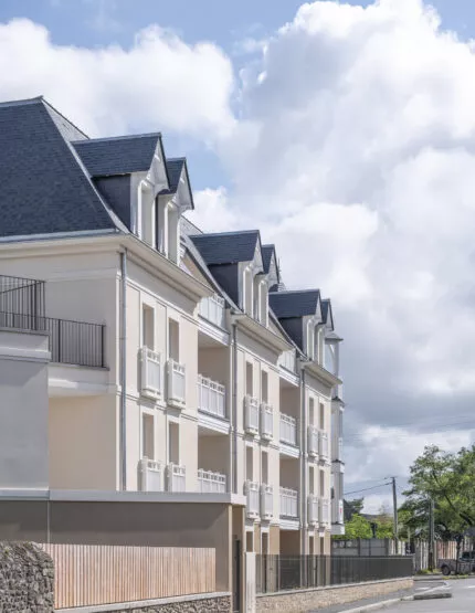 Extérieure de la résidence Chemin de la Mer au coeur de Dinard, proche de la mer. Des appartements du T2 au T5.