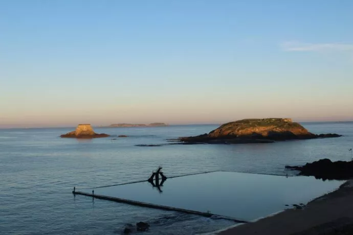 Piscine naturelle de Saint-Malo.