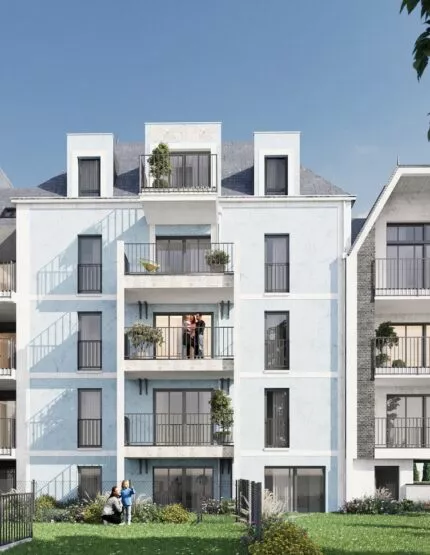 Résidence George V à Saint-Malo, vue de la façade extérieure côté jardin.