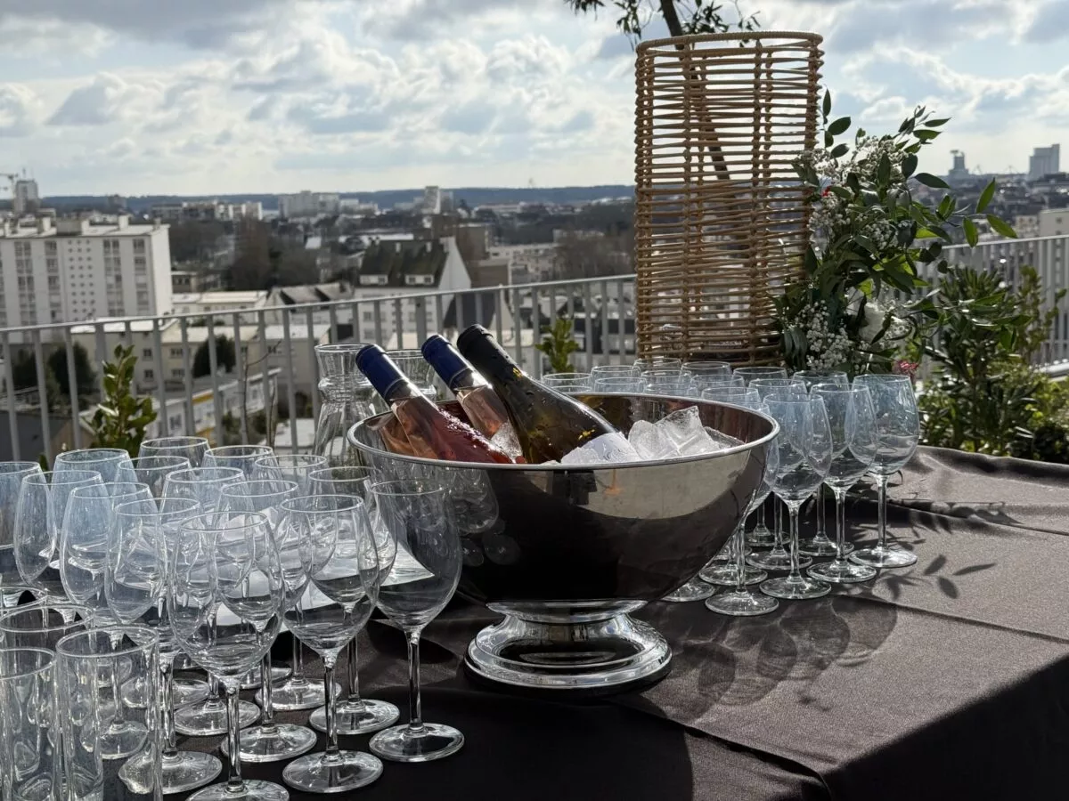 Cocktail de l'inauguration de la résidence Avant-Scène à Lorient.